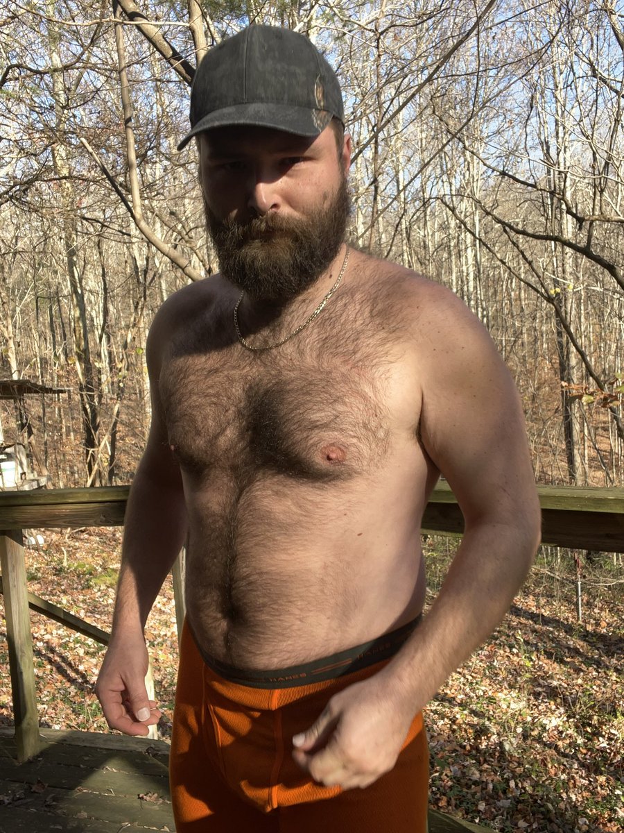 BuckBackwoods's tweet photo. #MasterBuck #leather #bear #countryqueer #hairy #feet https://t.co/55JlXDlEs6