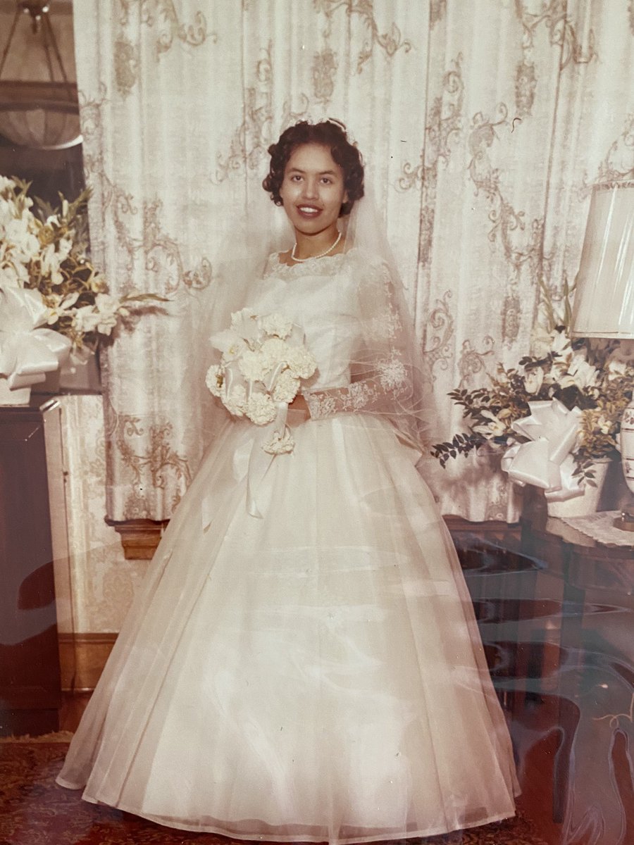 StillNotKayla's tweet photo. Grandparents’ wedding. June 19th, 1961 🥺❤️ https://t.co/VOvebTWtgg
