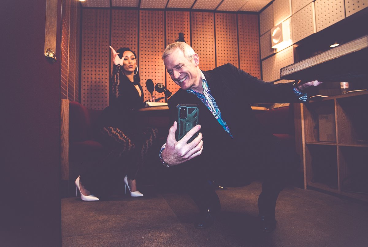 WeAreAudioUK's tweet photo. We hope everyone enjoyed the #APAs20 last Thurs! 

A HUGE thank you to our team: @nicciholliday, Sophie Cantopher &amp; @geoffjein, @spiritlandprod, our amazing hosts @theJeremyVine &amp; @snoochieshy, @bellanovaphotos, Matt Taylor, Emma Bradshaw, @pineapple_audio and @WeAreDevaweb https://t.co/J2C1FAq3eZ