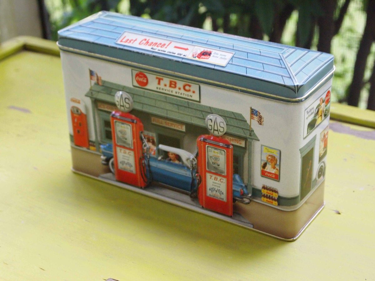 apeaceofmymind0's tweet photo. Newly listed #vintage #CocaCola #Advertising tin in my #etsy shop: Vintage Coca Cola Tin Box Coke Ad #typography Vintage #Graphics #Collectible Home Decor TBC Gas Station #candytin #cocacolatin #advertisementtin #memorabilia #vintagetinbox https://t.co/Q4YG7VDbum https://t.co/6DG5wFeXz4