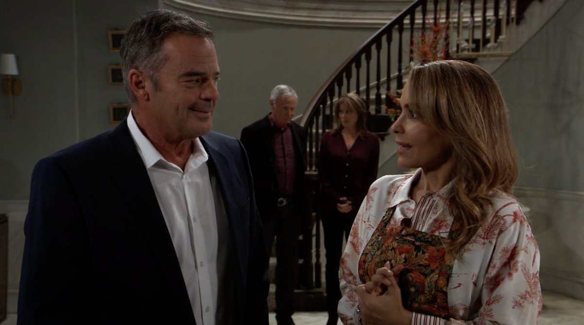 Olivia sees opportunity in the holidays, West Coast. What will Ned think of her plan for a traditional Thanksgiving?
#GH is brand-new and STARTS NOW on ABC! @wallykurth @lisalocicerogh https://t.co/nIDbTK7ftF