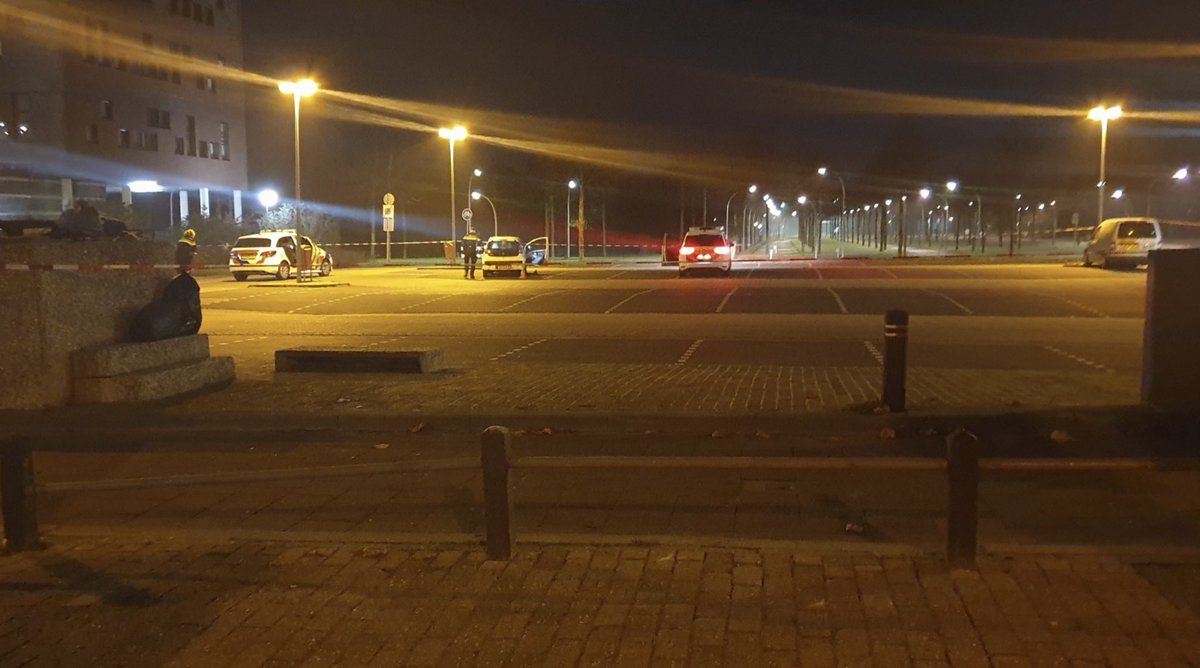 Man (19) overleden na steekpartij op parkeerterrein ROC ???? #Lelystad #steekpartij #politie #dode..