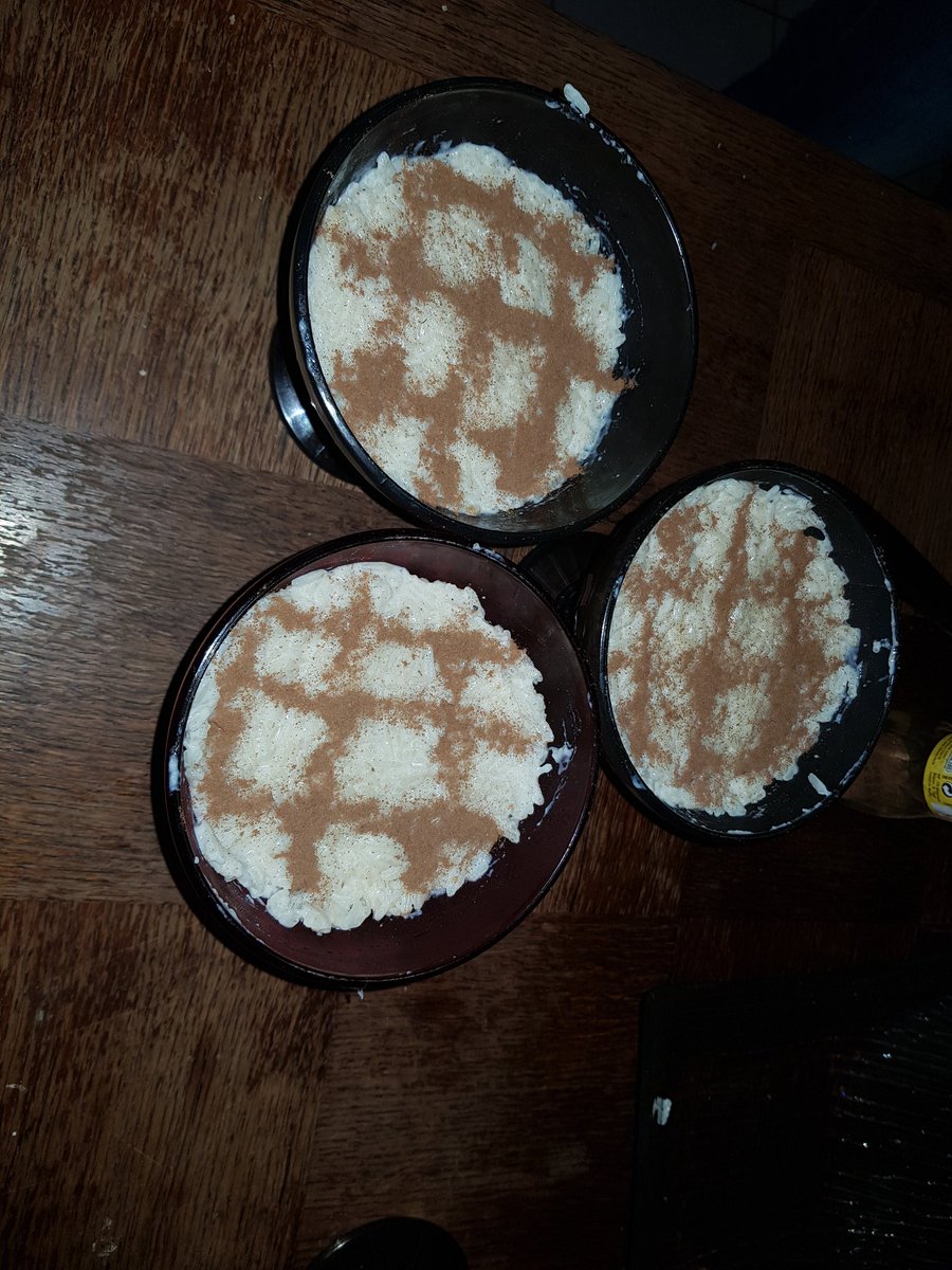 FamilliesF's tweet photo. Bientot sur la chaine recette riz au lait portugais alors abonner vous :) 
#portugal #RecettesAmitie2020  #Food #PlatDuConfinement #platportugais #foodapps #youtubeur #YouTuber https://t.co/IytKVRC7p0