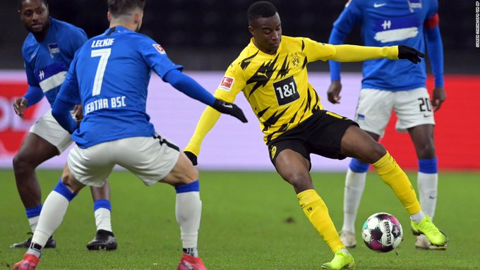 Top Wonderkids Born in 2004Youssoufa MoukokoLuka RomeroSergey PinyaevEmre DemirIlias AkhomachNikola IlievVinícius TobíasSávioJeppe KjaerHerculano NabianAlbert TjålandJulio EncisoJamie Bynoe-GittensPierre DwomohMatheus Nascimento