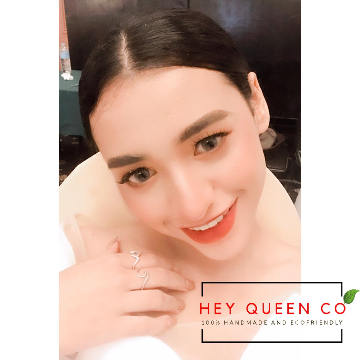 HeyQueenCo's tweet photo. Have patience with yourself. Nobody got better overnight. You'll get wherever you need to be in time. For now, remember that every day that you survive is a step forward, and you have survived many tough days that you thought wouldn't pass. Be proud of yourself and keep going. 🌻 https://t.co/4qiysJqR0c