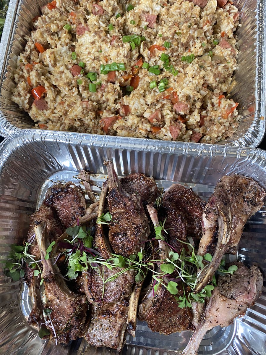 ChefThomas96's tweet photo. Lamb chops and dirty rice 😻
#chef #cheflife #food #cajun #chefthomas #Gravy #Lasagna #baking #fish #homemade #RETWEEET https://t.co/wEbnG8U4Ap