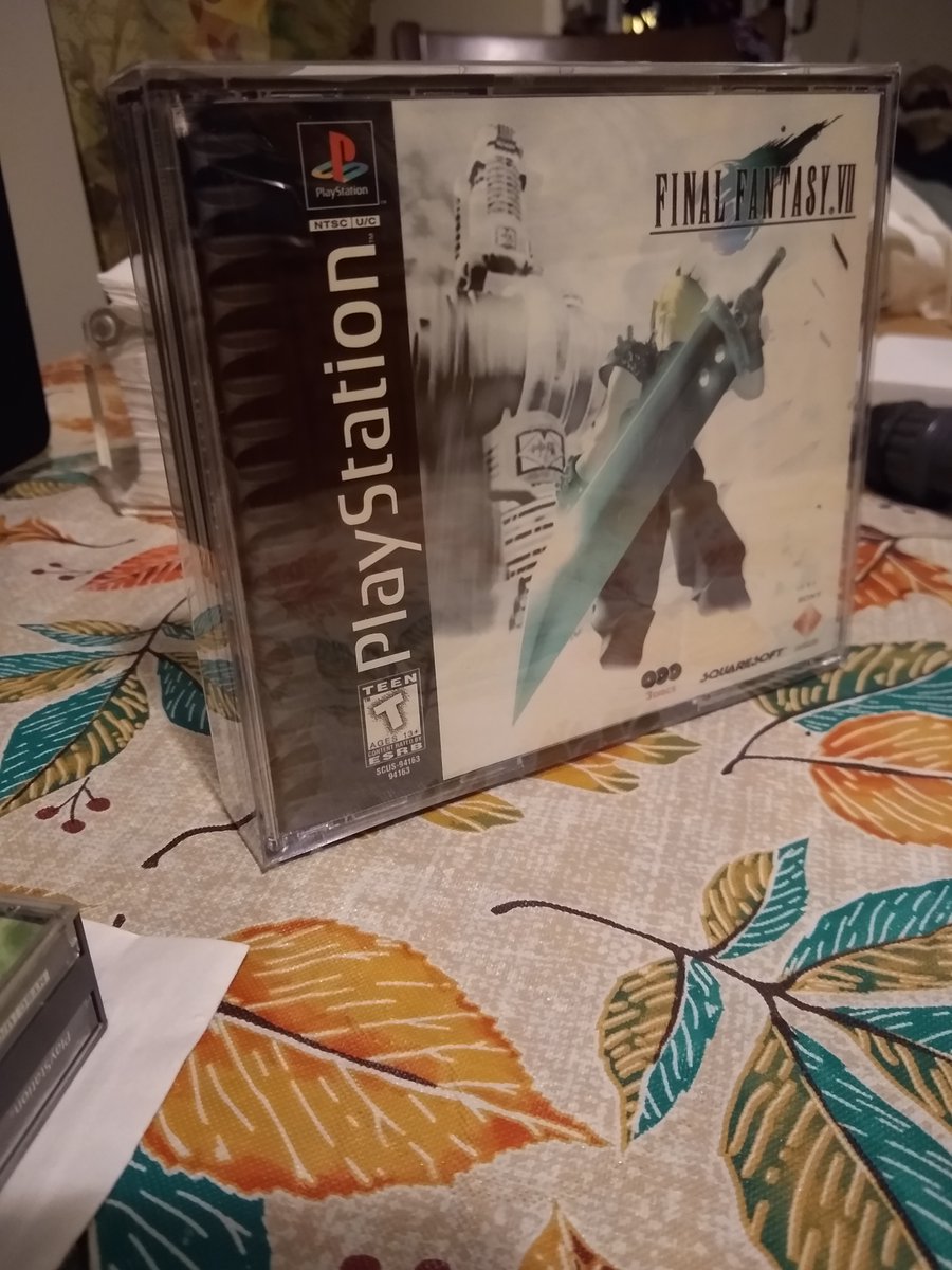 ManPlaysGame's tweet photo. Another recasing of a very old game of mine. And like the rest, I got it in a protector from https://t.co/jrE7ah9STF #retroprotection #FF7 #PSone #RETROGAMING https://t.co/KEyJgM6tCB