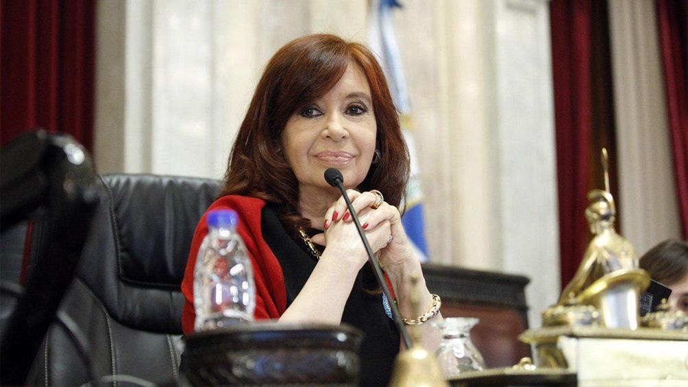 Los "cuadernos de las coimas": duro revés para Cristina por los "testigos arrepentidos" dlvr.it/RmjznL