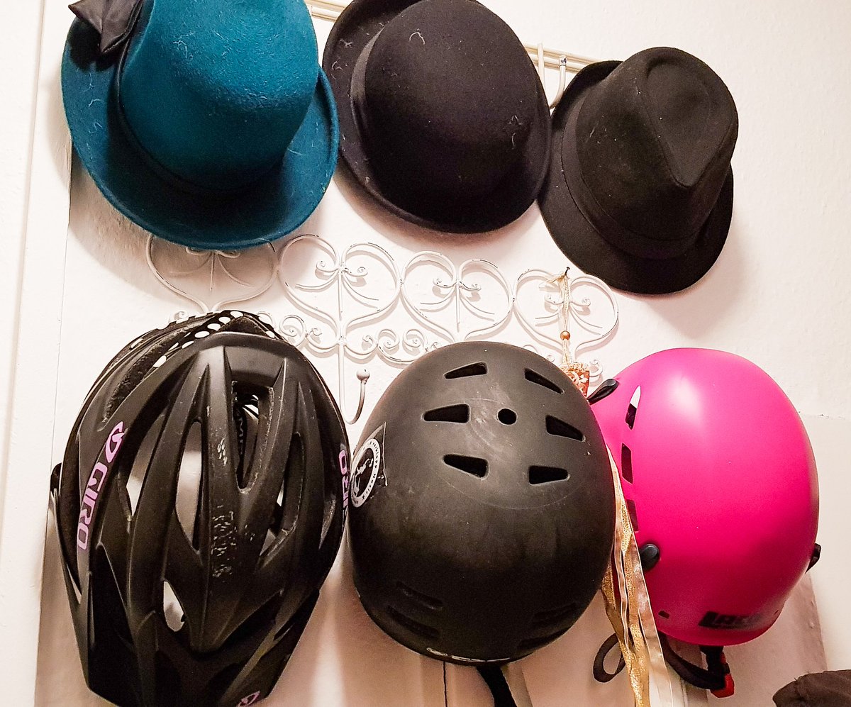 BlitzkriegBarb's tweet photo. Hört auf zwischen Posh und Sporty Spice zu unterscheiden. Beides sind Girls, und beide könnten Du sein! https://t.co/owZYiLDN8o