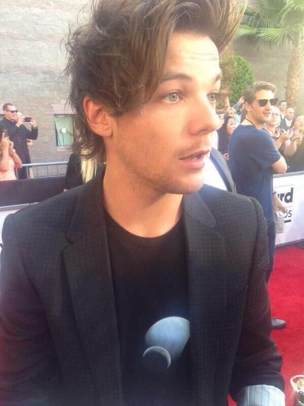 LOUISARCHlVE's tweet photo. https://t.co/4kSzhNkc3F