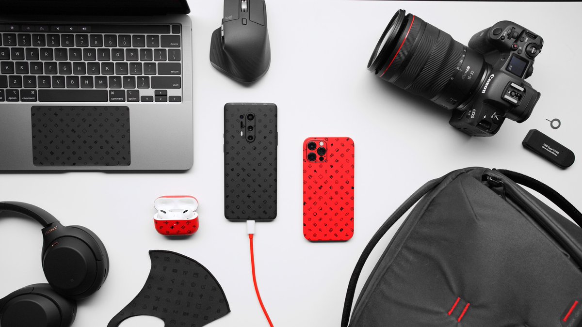 MKBHD's tweet image. NEW VIDEO - What&apos;s in my Tech Bag! [2020]

youtu.be/il9SZU_nsVc
