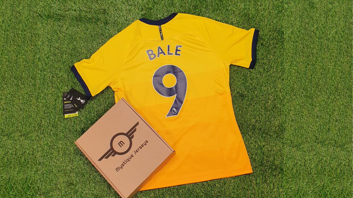 thespursweb's tweet image. 😍🤞 COMPETITION TIME 

The guys over at @MystiqueJerseys have kindly donated a brand new Gareth Bale shirt in a size medium! 

To enter:

1️⃣ - Retweet this tweet
2️⃣ - Follow @MystiqueJerseys &amp;amp; @thespursweb

Goodluck, and COYS!