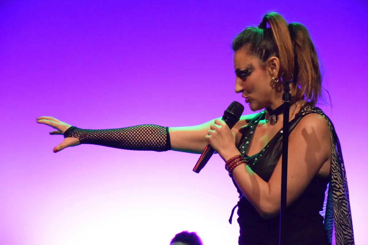 Aprende a hablar en público desde casa con nuestro Trimestral voz y oratoria online con <a href="/DamianAlcolea/">Damián Alcolea</a>  <a href="/CFdamianalcolea/">Damián Alcolea FANS</a> 
Viernes de 18 a 20 horas
#vozyoratoria #aprendeahablarenpúblico