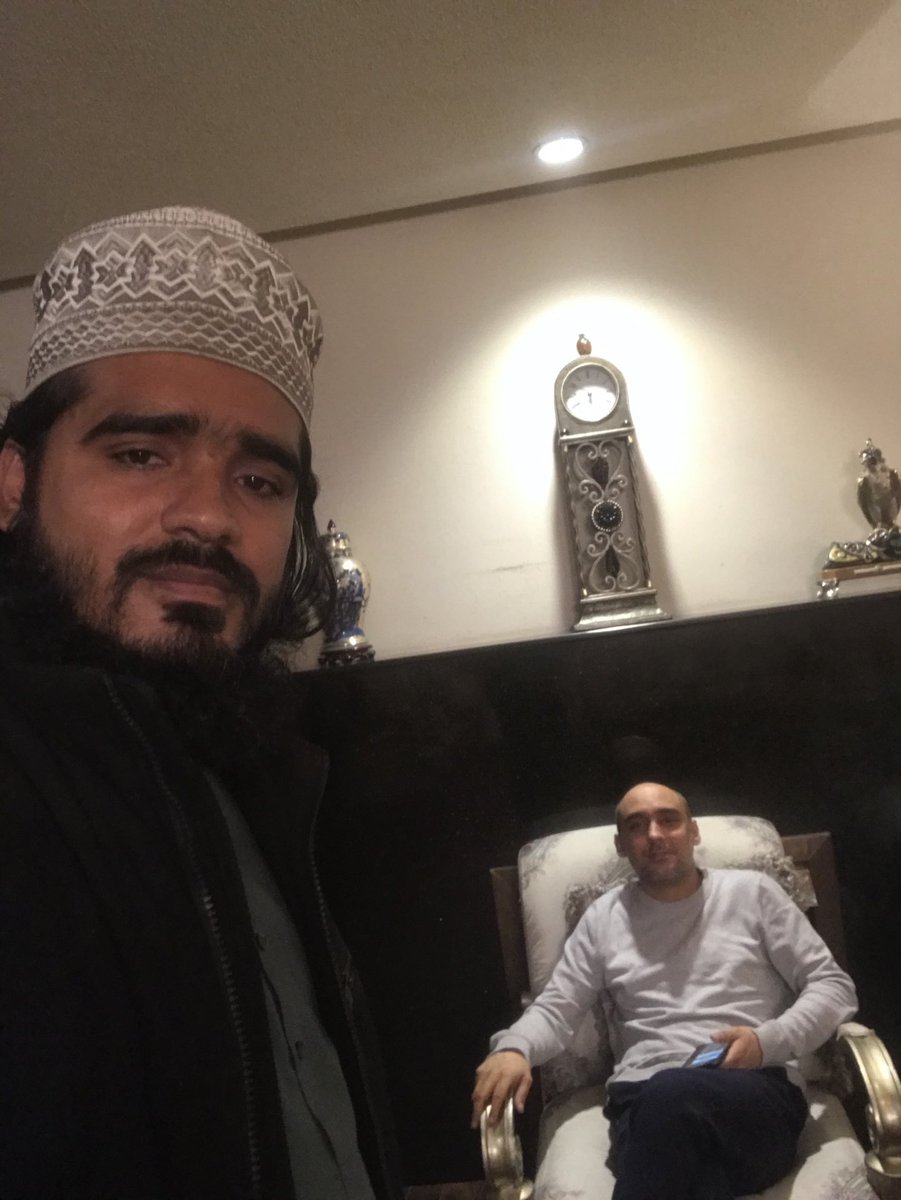 SyedAmirFarooq4's tweet photo. Welcome back home to my mentor my boss @KasimGillani
#ProudOfMultan https://t.co/z2uSbTU5Rr