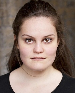 BasicallyCompa1's tweet photo. Meet the wonderful Robyn Jarvis β starring in #BasicallyCompatible as Vicky. Robyn's film credits include Jozie in 'El Cucuy', & roles in shorts 'Fine' & 'How could I not remember' #stage #screen #robynjarvis #webseries #comedywebseries #savethearts #lockdownseries #appdating https://t.co/JBXzsXvezE