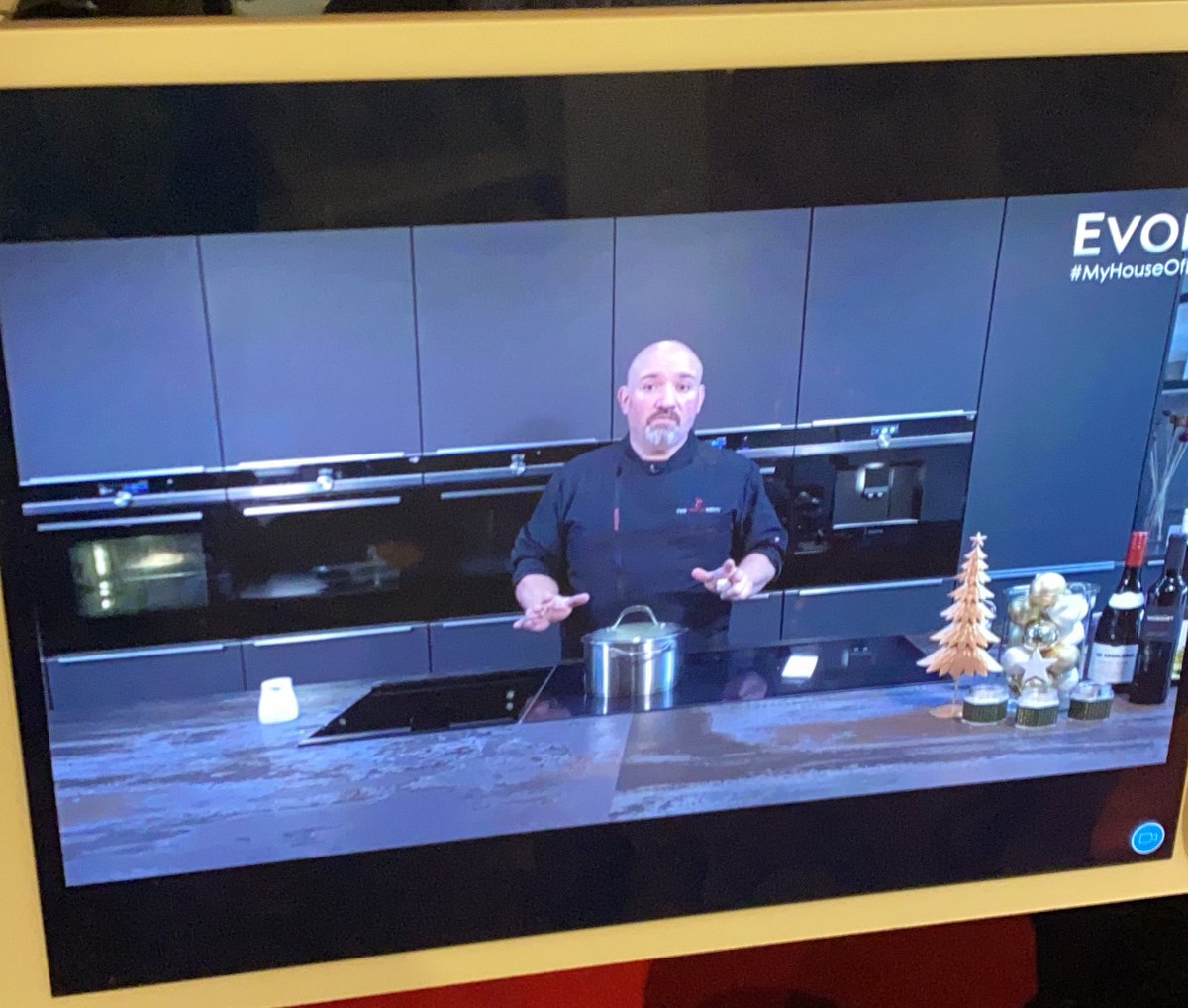 Pos90577130's tweet photo. Loving #MyHouseofEvoke

Learning lots and can’t wait to put my new skills to good use!! https://t.co/IprK5LSH6v