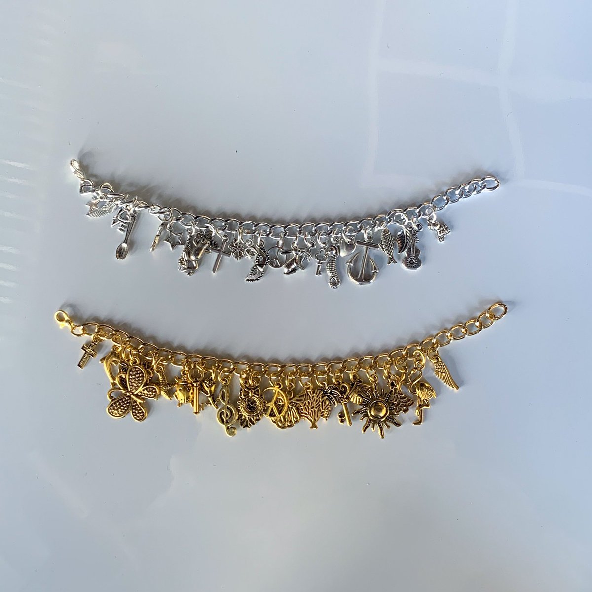 AiechAccessorie's tweet photo. CYBER MONDAY SALE!! 

EVERYTHING IS 35% OFF UNTIL 3:30pm tomorrow!! 

USE CODE “CYBERMONDAY”

BANGLES, ANKLETS, AND JUNKCHARM BRACELETS

https://t.co/fUnWZ6q0zP https://t.co/WeCryCkSgW