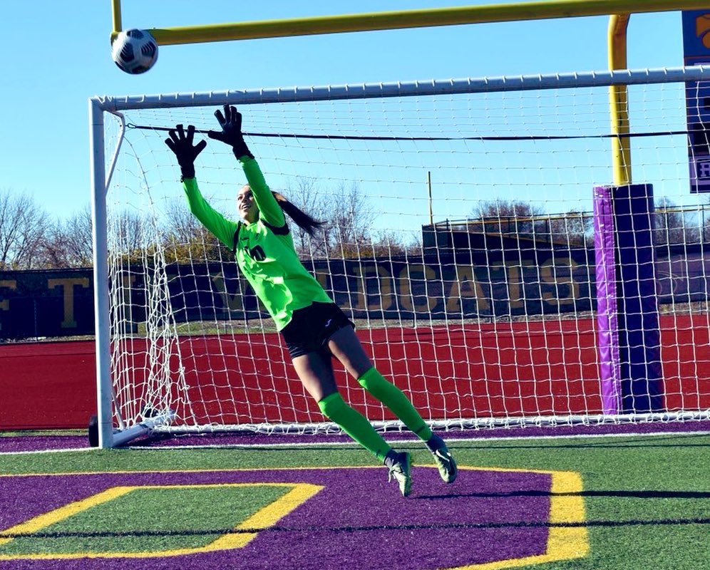 Please join us in welcoming Gabby Elliott to our BUWS 2021 family! 
🔸KC Athletics
🔸Blue Springs High School