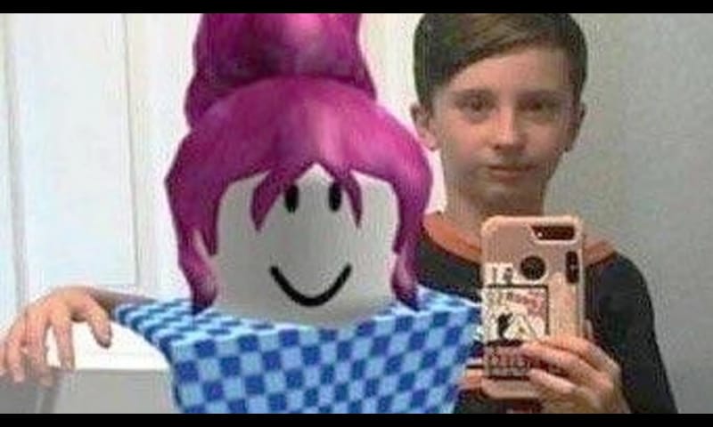 Роблокс мемы видео. РОБЛОКС Мем. Roblox Cursed images. Муняша.