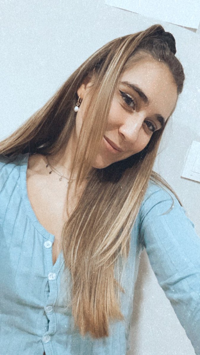 aroaperezz98's tweet photo. Hoy me aburría un poco 🙄 https://t.co/T9lwvdnQJg