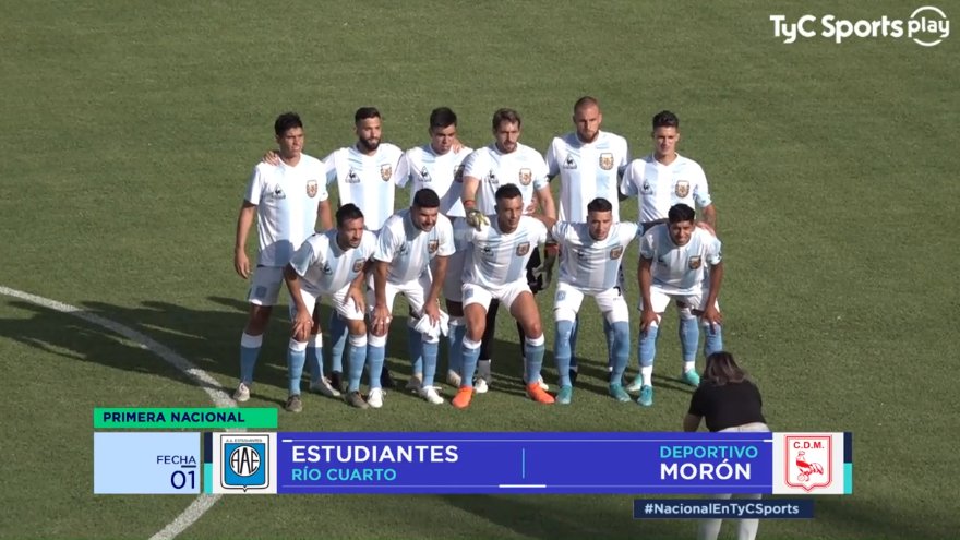 TyCSportsPlay's tweet photo. #NacionalEnTyCSports⚽ Celeste y blanca con el diseño del 86' y la Diez en la espalda: así salió @EstudiantesRio4 para enfrentar a @depmoronoficial. Ya se viene el encuentro EN VIVO y en exclusivo por https://t.co/oDHOhj9Wcn acá👉https://t.co/MjKvbCjoV2 https://t.co/rZoEhYi0T1