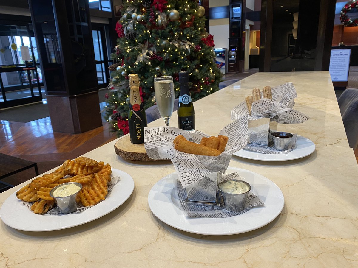 Join us for Bubbles &amp; Bites Now-1/3
3 amazing deals for Bubbles:
Glass of Riondo Prosecco,
Lucca Parettti Mini bottle, or Prosecco and Moet Mini bottle. 
paired w/ one of the following:
Yucca Fries w/ Cilantro Lime Mayo
Criss cut Sweet Fries w/ Truffle Mayo or Churros w/🍫 Sauce