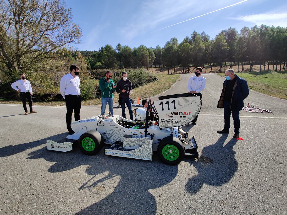 UPCecoRacing's tweet photo. Ahir, diumenge 29/11, l'equip de Motor a fons de @tv3cat  va emetre un reportatge d'UPC ecoRacing. És un orgull mostrar-vos el potencial de l'ecoRX 2019 i els resultats de la feina feta per tots els membres de l'equip. https://t.co/p17mQjhdnL