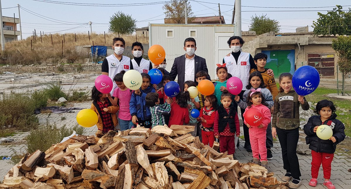 Abdullah72725's tweet photo. Batman hayrat insanı yardım olarak yetimin. yoksulun.dininirki mezhebi sorulmadan yardımlarımız devam ediyor batmanin beşiri ilçesinde kampta kalan YEZİDİ vatandaşların 17 soba ve oduna ihtiyaçları vardır  destek bekliyoruz https://t.co/HKt1hn1RMH