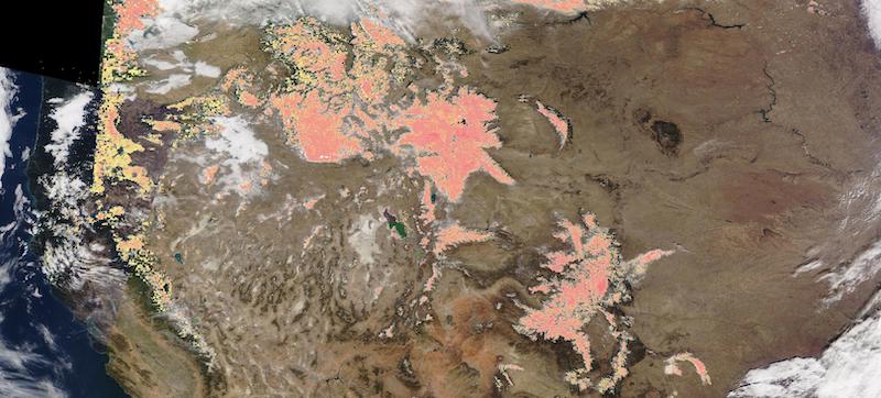 #NASAWorldview Image of the Week: Snow in the American Rockies, as observed by NASA's Terra MODIS instrument on 11/29/20. The true color corrected reflectance image is overlaid with the Snow Cover (Normalized Difference Snow Index (NDSI))layer. go.nasa.gov/3qfvALy