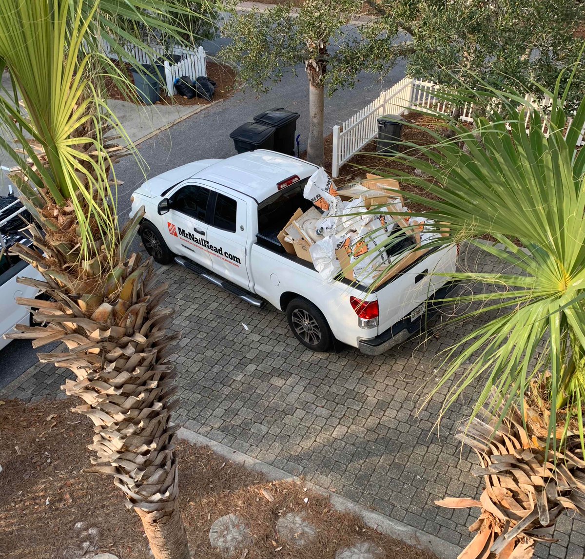 MrNailHead's tweet photo. Demo Day complete on new project in Santa Rosa, Fl.  #MrNailHead #AtlantaBathroomRenovations #PCBbabyRenovations https://t.co/eHBmRyp3Rz