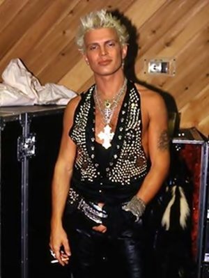 77MASH's tweet photo. #OnThisDay, 1955, born #BillyIdol = William Michael Albert Broad - #Singer https://t.co/vUn6qH2ROg