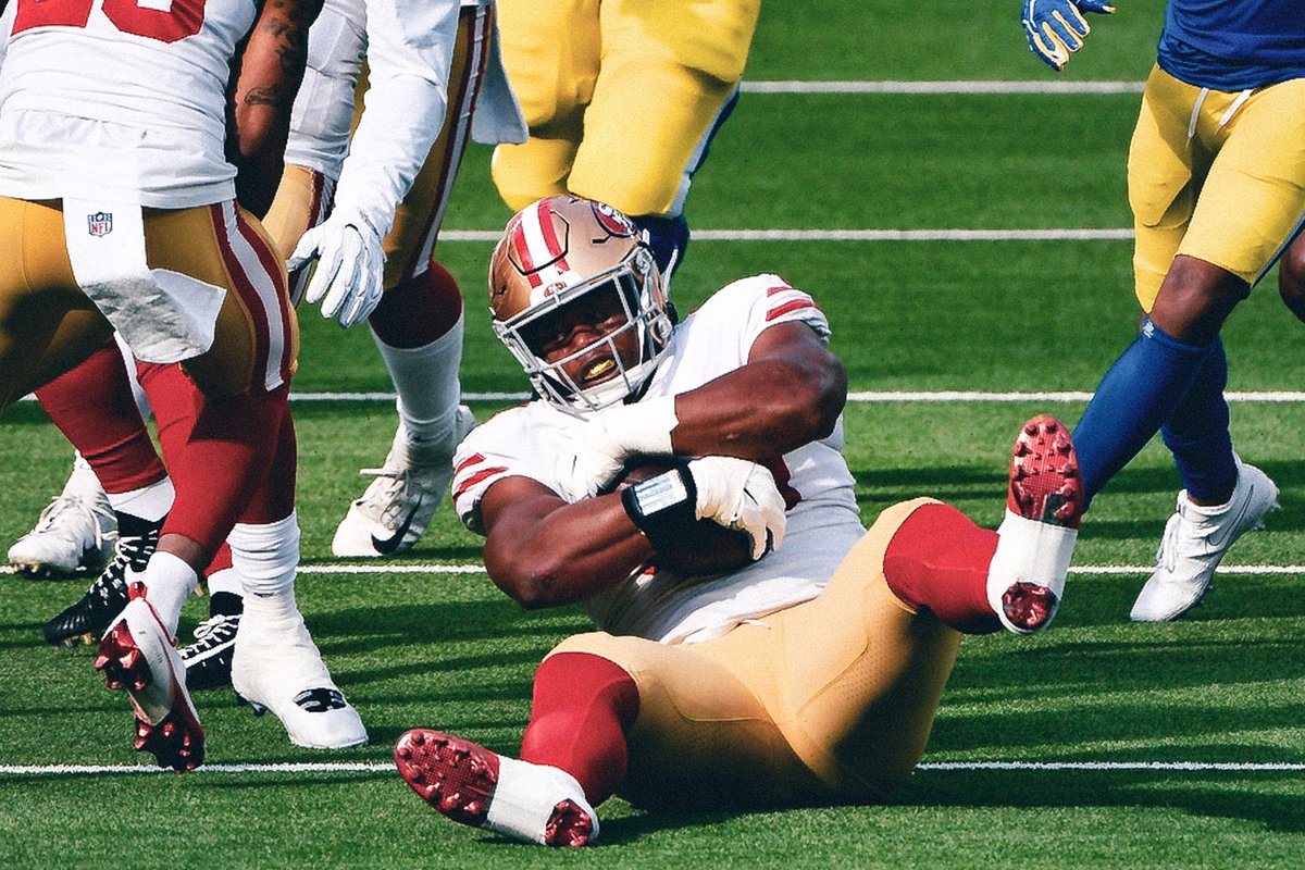 PennStateFball's tweet photo. We 👀 you, Kevin Givens.

▪️ First @NFL Career Start
▪️ Fumble Recovery
▪️ Tackle For Loss

(📸: Robert Hanashiro-USA TODAY Sports)

#MadeInHappyValley 
#WeAre https://t.co/DwjGKnez0m