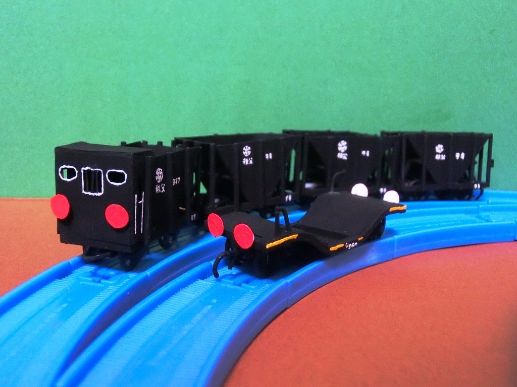 卯ツ葵郁 喪 軌道だけに邪道 模倣 低レベルだけど自作車両の工法を確立 材料と構造は2枚目画像の通り 時間のある方はどうぞ 恐らく史上初 カププラ規格で作られたヲキ ヲキフと 非実在低床式大物車 シ550 手前側 カププラ カプセル