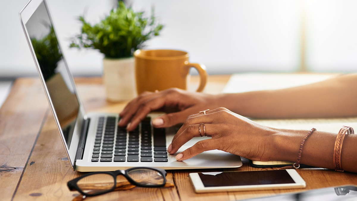 As #COVID19 cases continue to rise throughout the US and the impact of the pandemic continues, many employers and employees are looking at considerations and best practices for transitioning to long-term remote work. We outline these here: bit.ly/3muRhoM