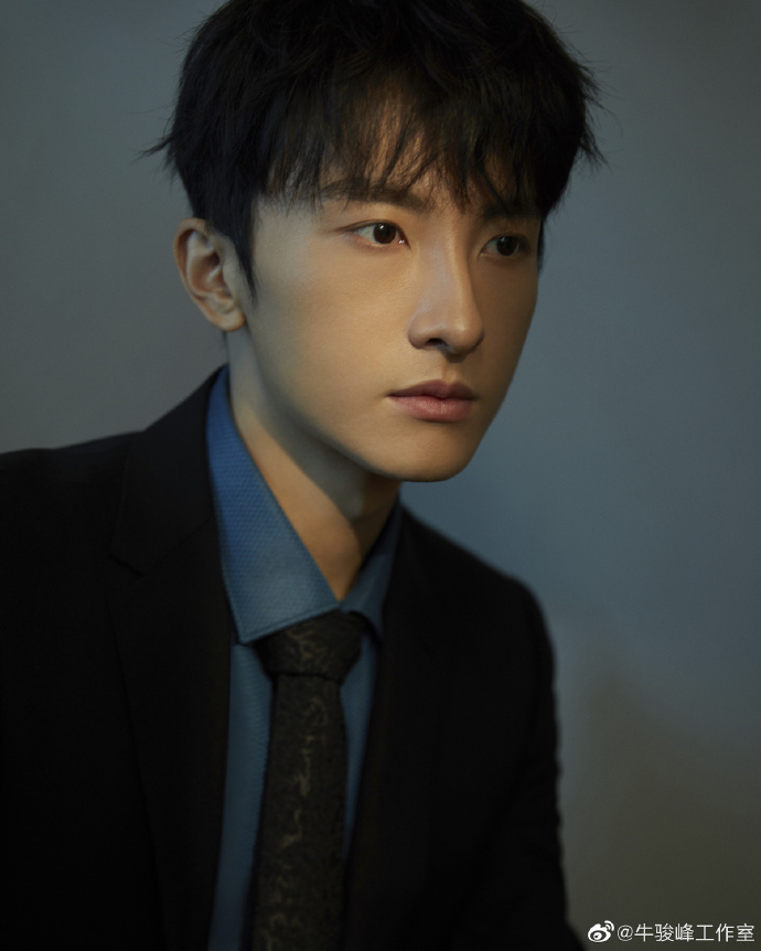 dramaskfan's tweet photo. Como já é 01 de Dezembro na China, então parabéns para o #NiuJunfeng! 🎊🎂
O ator está fazendo 28 anos hoje. Muito sucesso e felicidades para ele.
#SheWoQiShui #BattleOfChangsha #LoveO2O #TheBrightestStarInTheSky #YourHighnessTheClassMonitor #cdrama #dorama https://t.co/fSXyy2wlQL