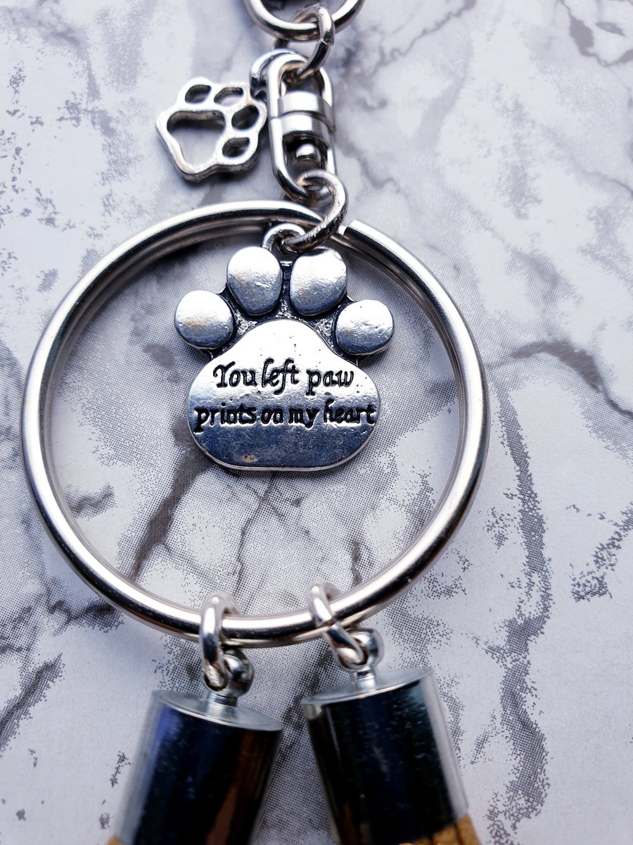 AQuillaFashion's tweet photo. New product available in our etsy shop. For all those dog lovers, a perfect gift to add to your stockings. #aquilla_fashion #etsy #etsyuk #supportsmallbusiness #BlackOwnedBusiness #dogs #gifts #christmas #paws https://t.co/MB1xLCKF0d