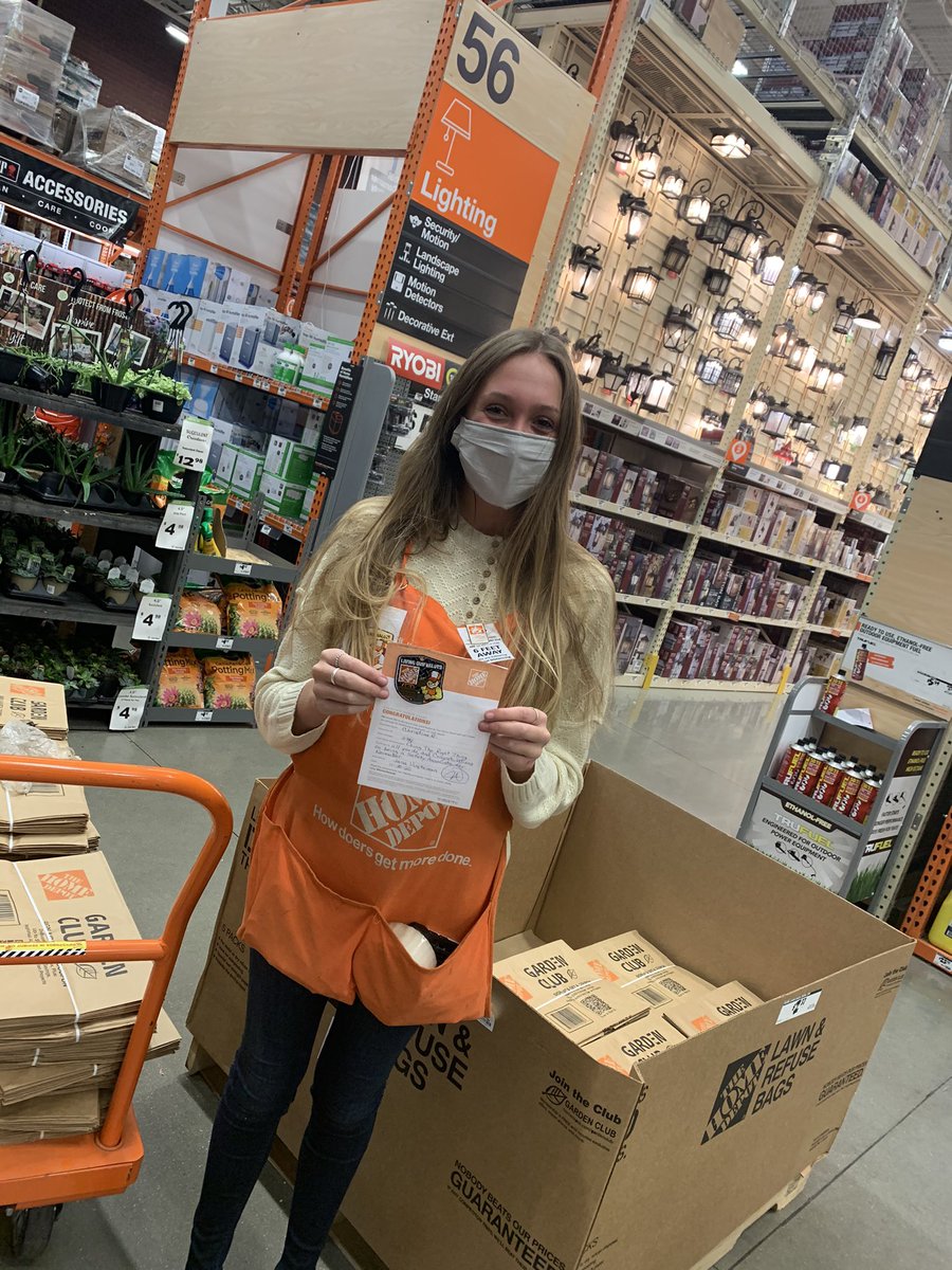 JanaVugteveen's tweet image. Congratulations to Christina for being our Safety winner for November @HomeDepotGrndvl ! #WhyWeWorkSafe Great Job! @Mdross66 @RAshley89 @RRadakovitz
