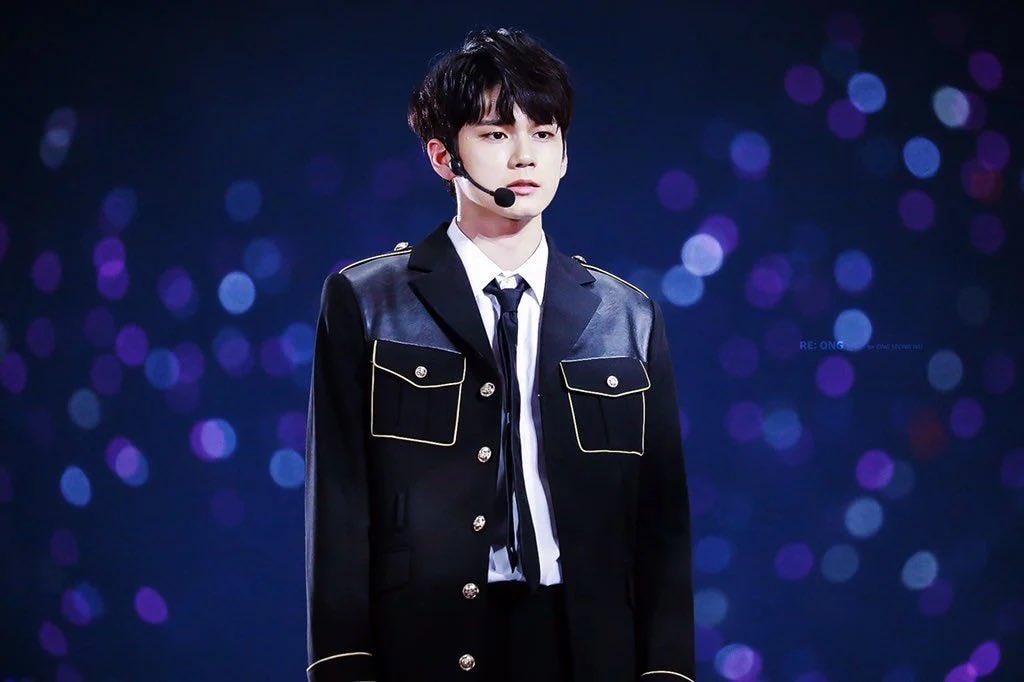 time_to_osw's tweet photo. 181201 #옹성우 #ONGSEONGWU

MMA https://t.co/Xkt0rh1sAo