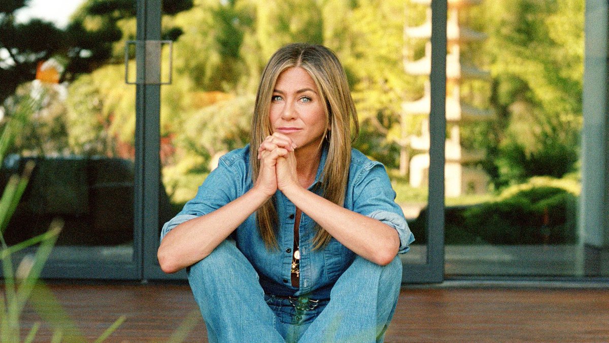 TheWomensOrg's tweet image. “We are complete with or without a mate, with or without a child. We get to decide for ourselves what is beautiful when it comes to our bodies. That decision is ours and ours alone.” - Jennifer Aniston