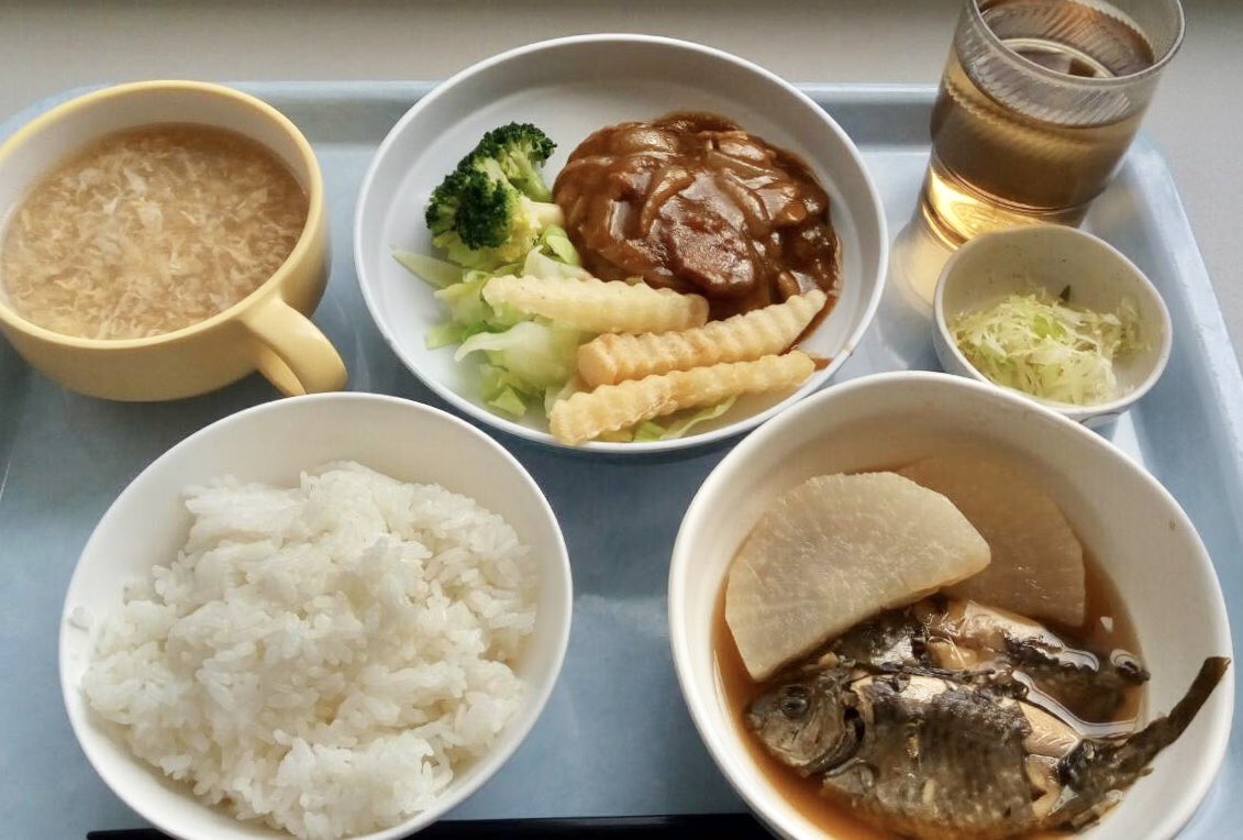 地魚times Kagawa 毎朝ひとネタ地魚情報をお届け 香川県生協本庁食堂で アイゴ の煮付提供します 瀬戸内海でこの時期とれる美味しい魚の一つ アイゴ マイナーな魚なのであまり知られていませんがコスパは最高です 香川県生協本庁食堂にて12月