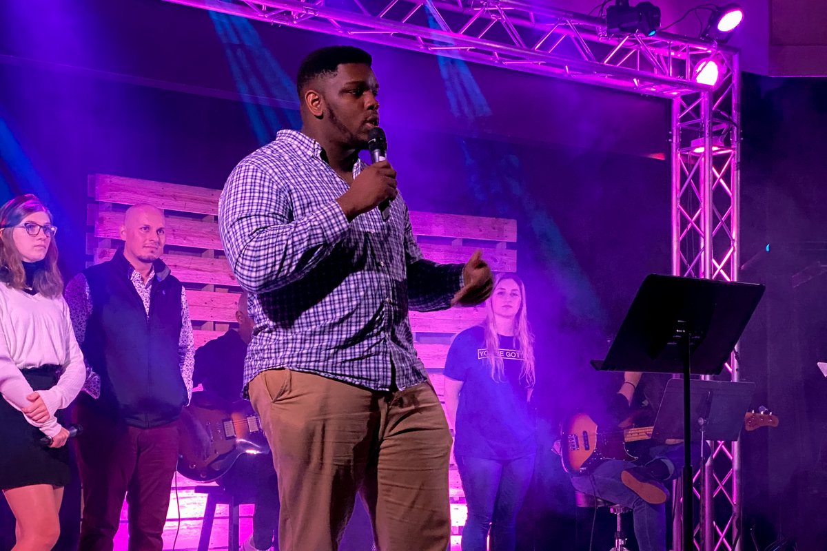 metrobhmya's tweet photo. Conclave's Night of Worship was one to remember! Thank you for all of those who helped make this night go so well! #conclave #nightofworship #thisismetro https://t.co/lcQykRhs4G