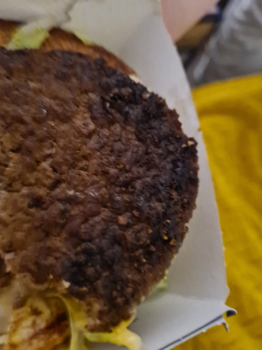 madjaqu's tweet photo. #Macdonalds #nothing like the advert https://t.co/e8Dd5Av0Bk