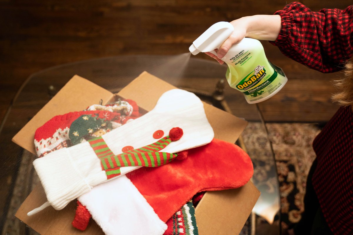 OdoBanProducts's tweet photo. Time to get decorating! 🎄 Use OdoBan on stockings that have been packed away all year for freshness you and your family will love.
#Fresh #Clean #Holiday #Cleaning #Holiday2020 #ChristmasTime #Decorare https://t.co/R4ang652q5