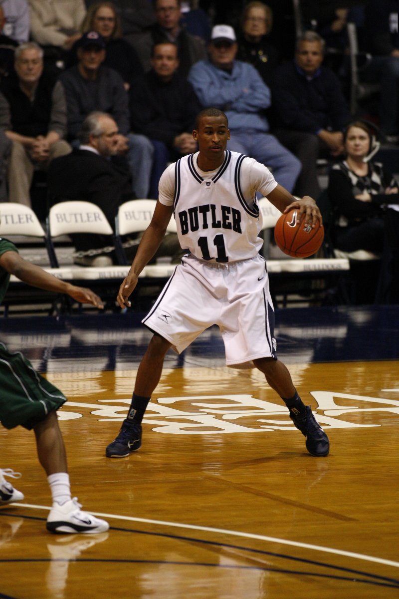 ButlerMBB's tweet photo. Happy Bulldog Birthday to @AAnglin11! #AlwaysADawg https://t.co/61gIbFQwzh