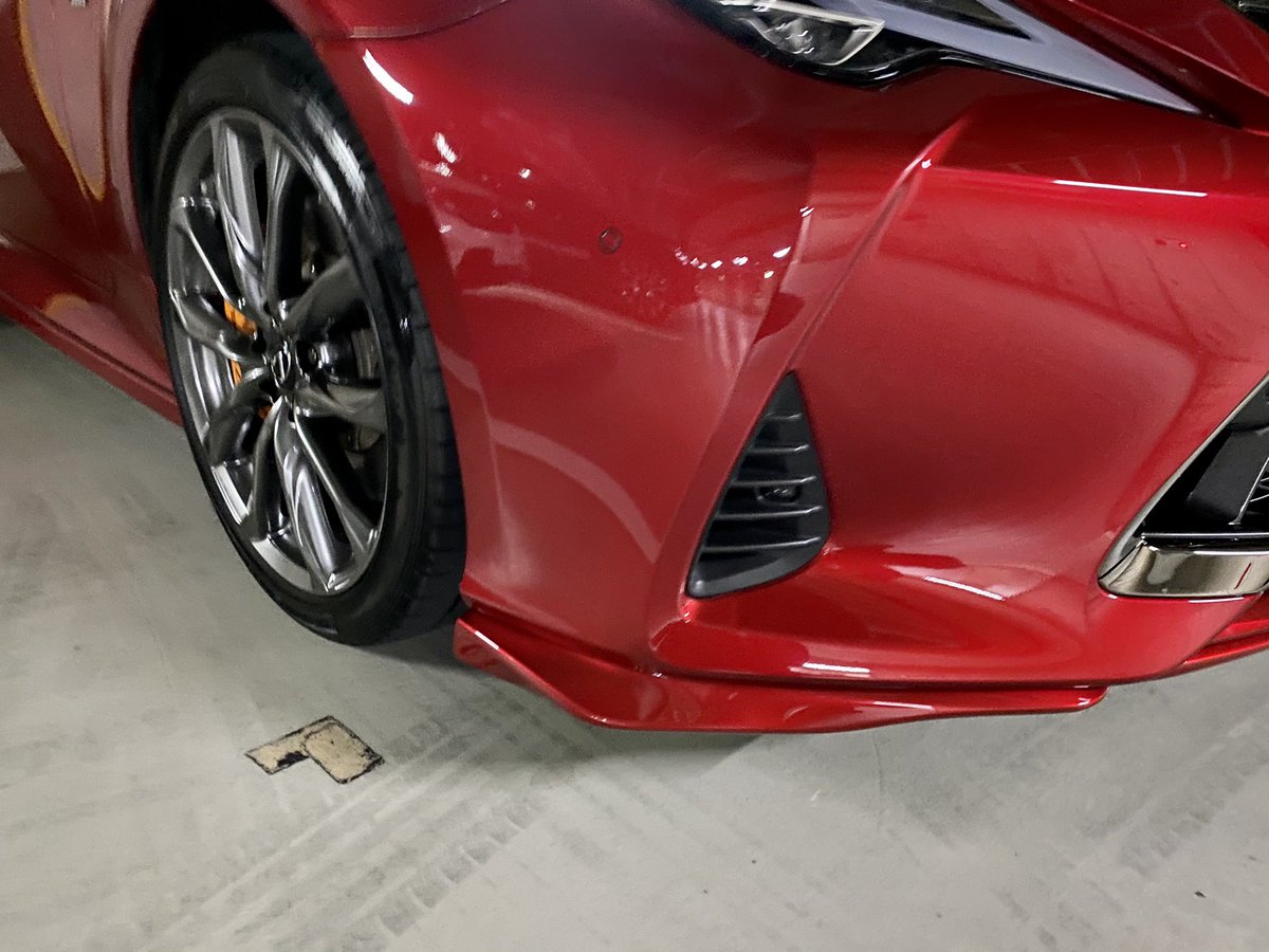 yasujon's tweet photo. エアロ取付て戻って来た
ディラーオプションのTRDなので派手さはないけど
ボディカラー色調塗装してもらったので
色差が無く一体感あっていい感じ
ダウンフォースどれぐらい上がったかな?w
同色のTRD aero取付イメージ参考にタグ付け
#Lexus RC
#レクサス RC
#F SPORTS
#TRD
#エアロ
#ASC10 https://t.co/g11mf23iGt