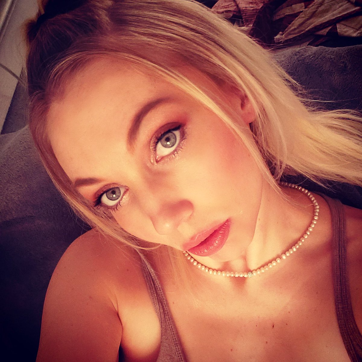 LettyStoli's tweet photo. I just gotta say tu to my grandma for blessing me with her amazing eyes https://t.co/T6KbilD7rY
