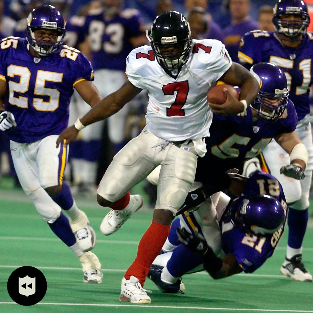 18 years ago today, Michael Vick turned on the burners for the win in OT @MichaelVick 🏃♂️💨
(via @nflthrowback)
https://t.co/Po8eydjFEh