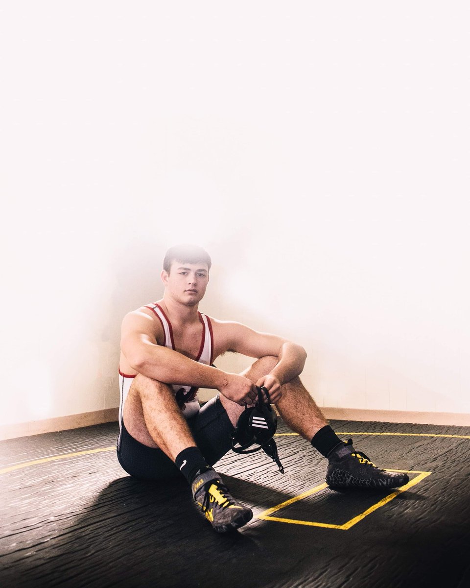 Last one for tonight is Junior Sam Agena 
Favorite Superhero? Spider-Man 🕷
Favorite Subject? Weights 🏋️‍♂️
Grossest thing you've  ever ate? Liver
Favorite Cheat Meal? Carrots Cake 🥕 
Delete one, Instagram or snapchat: Delete Instagram