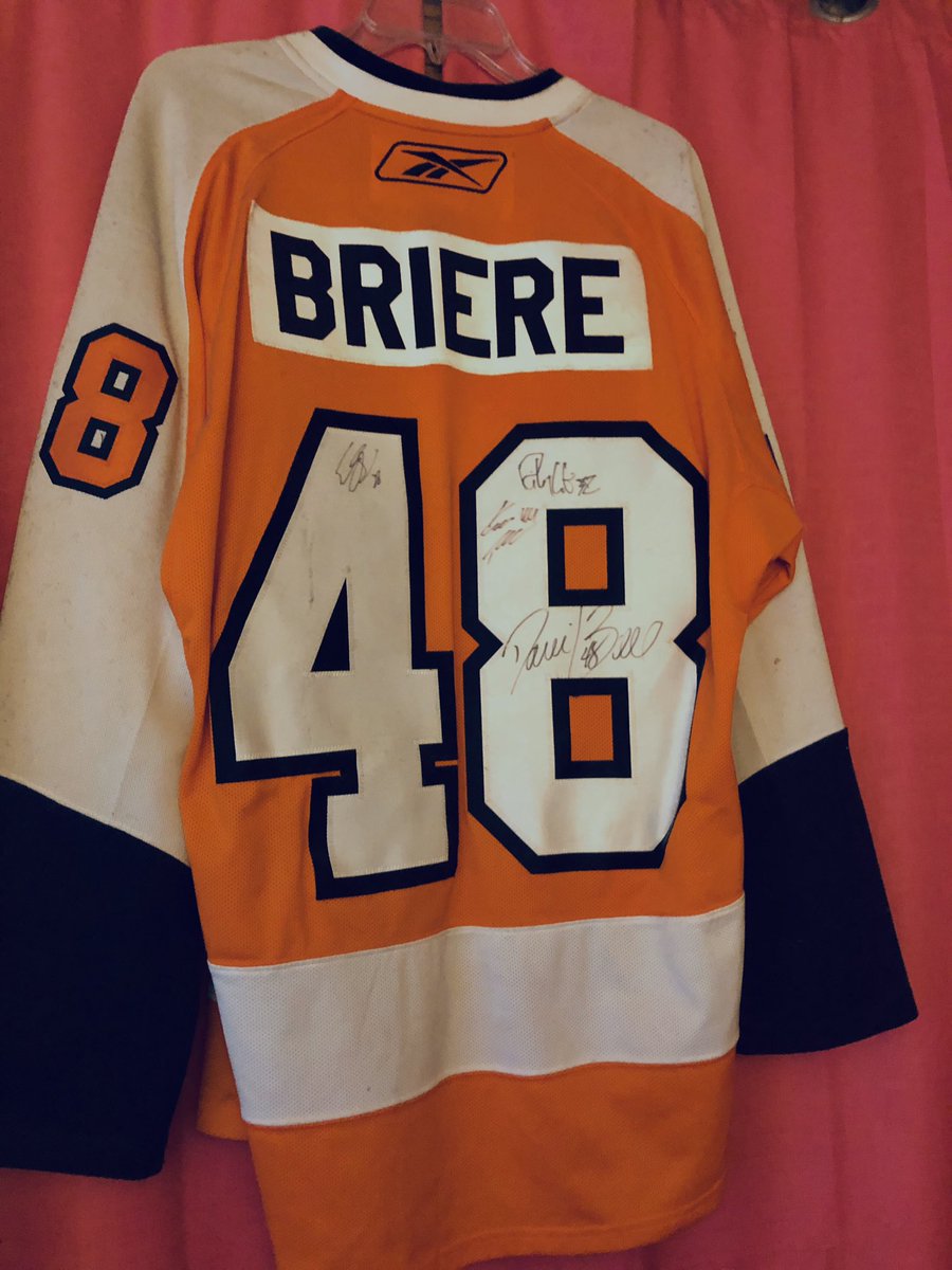 LaceUpAndRage's tweet photo. @NHLFlyers This is forever my prized possession. He was the absolute best player and all around person 🧡 https://t.co/QaL1mN8VHv