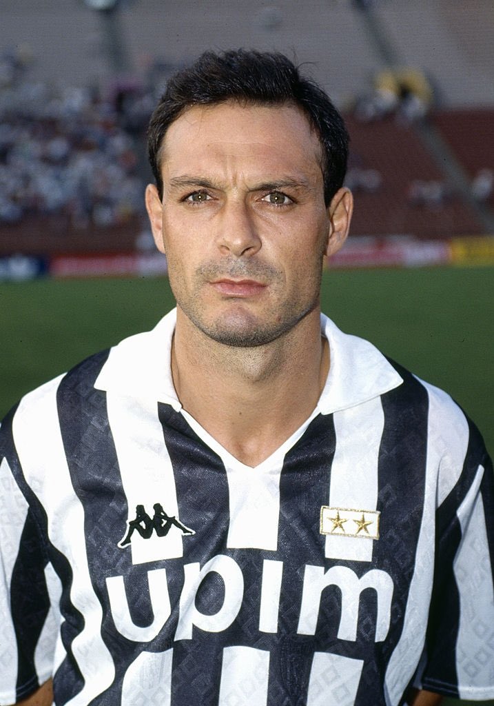 Happy birthday to former Juventus striker Salvatore Schillaci, who turns 56 today.

Games: 132
Goals: 36 : 2 